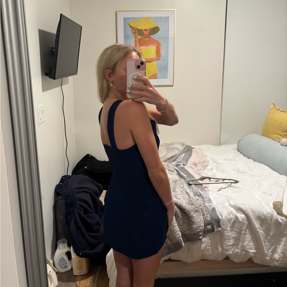 Mini dress - Picture 2 of 3